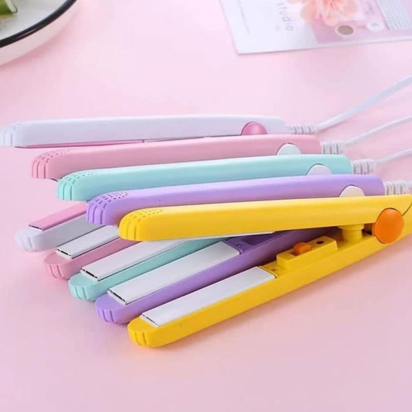 Mini Portable Hair Straightner / Air Smooth, Silky, Frizz-free And Healthy. (with Packing Box) (random Color)